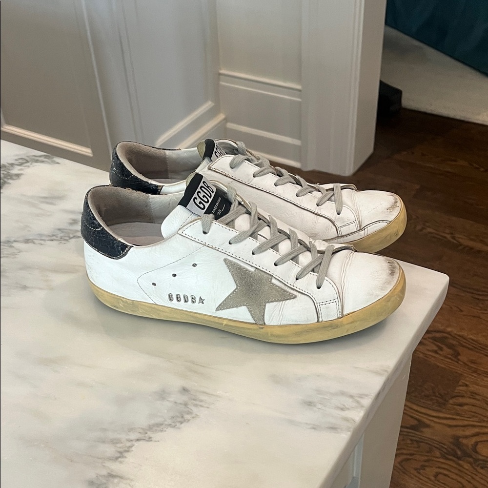Authentic Golden Goose Sneakers size 39
